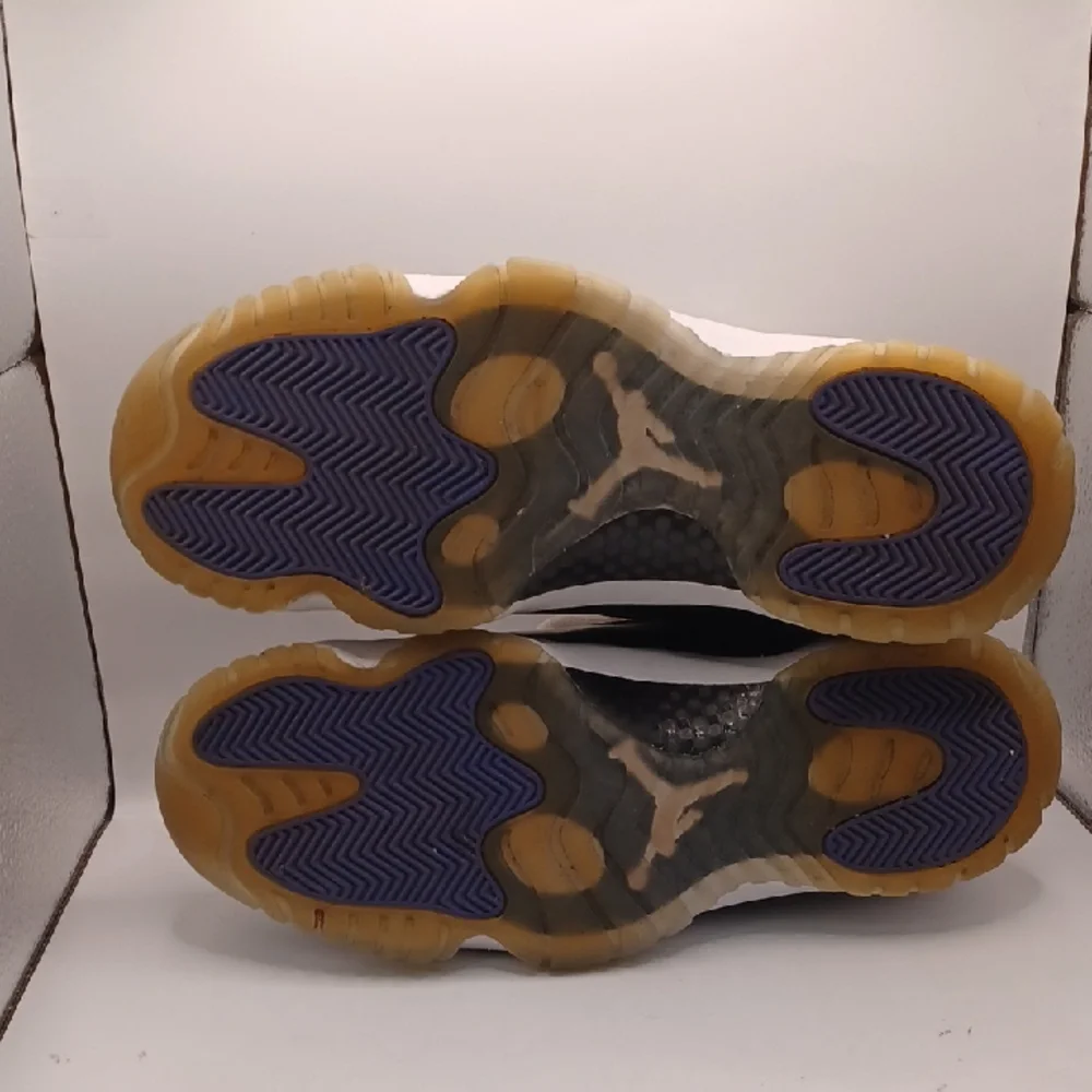 Pre-Owned Nike Air Jordan 11 Retro-White/Black Men Size 9.5US 378037100 - Picture 8 of 16